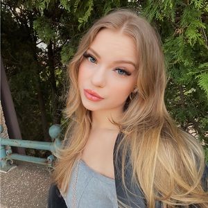 Meet your Posher, Wiktoria